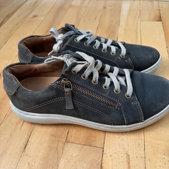 Clarks Shoes Womens 8 W Blue Leather Sneakers Zip Lace Up Casual Walking - Picture 8 of 11